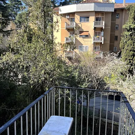 Bright&spacious 4 Bedoom Near Metro In *